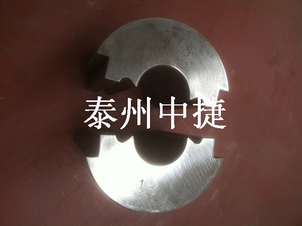 鋼絲繩壓套機模具